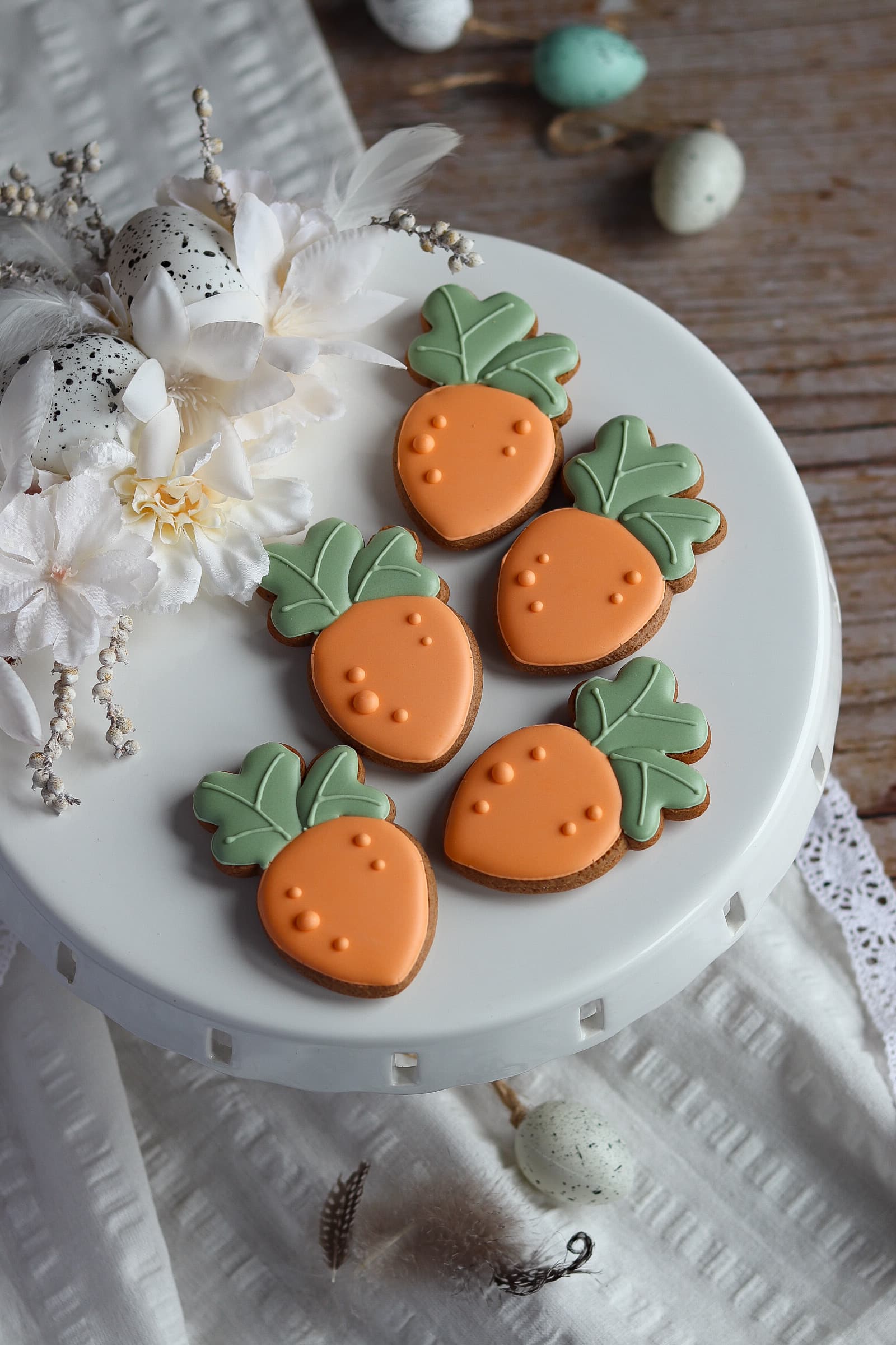 ZESTAW MARCHEWEK (2 SZTUKI) - PIERNICZEK WIELKANOCNY