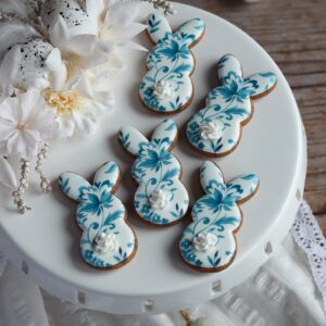 KRÓLICZEK PORCELANOWY - PIERNICZEK WIELKANOCNY